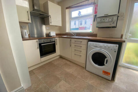 3-bed house on Sibsey Street, Lancaster, £1,768/mo
