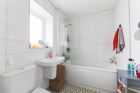 Bathroom.jpg