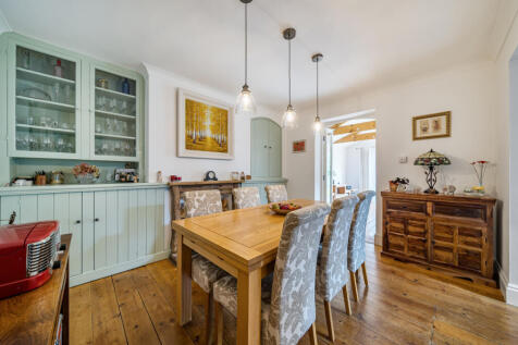 1371030-7-68f7738...