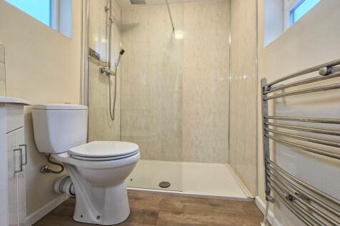 Guest WC/Shower Room