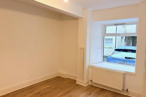 Springfield Road, Ulverston, LA12 0EE photo 4