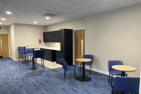 Serviced Office to rent Image 7