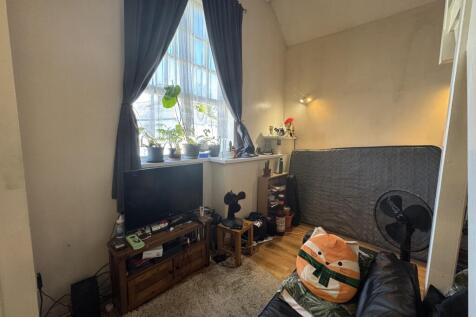 Living room 2