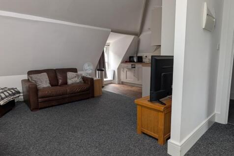Cowleigh Road Malvern photo 3
