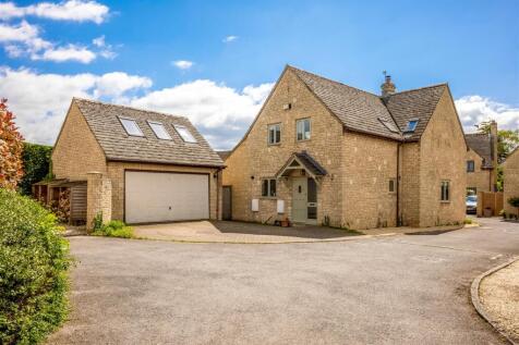 2 St James Court 2330-1.jpg