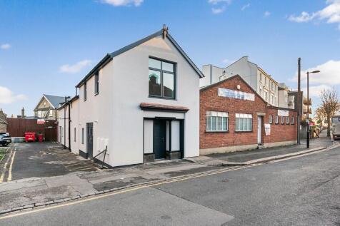 Property Image 11