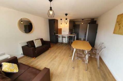 Living area..jpg