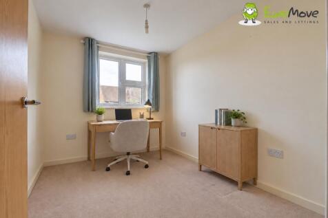 at Gray Court by Ben Brind @EweMove Sales &amp; Lettin