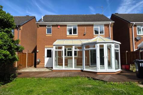 DECKING &amp; CONSERVATORY