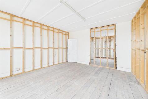 15 Eastover, Bridgwater, Somerset TA6 5AG | Freeho