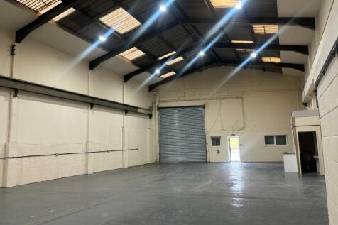 Light Industrial to rent Image 4
