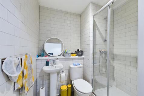 CAM01231G0-PR0038-STILL008