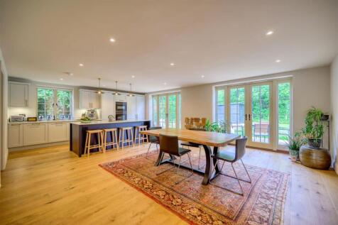 Leewood - Internal (8 of 24).jpg