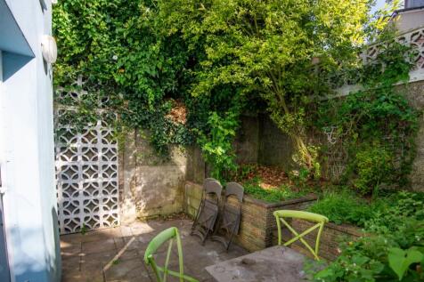 46 Hartington Road Outside Area