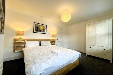 Bedroom 2 II.jpg