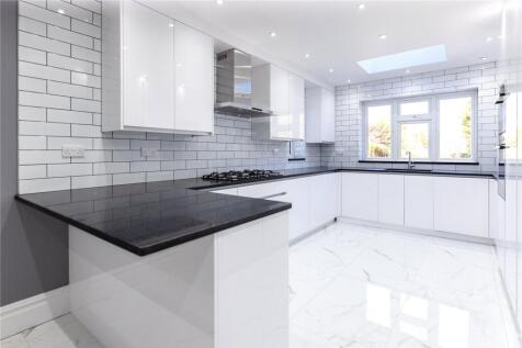 Bulstrode Way, Gerrards Cross, SL9 photo 3
