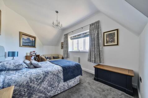 1291100-33-682709d2bfc2c-ARW .jpg