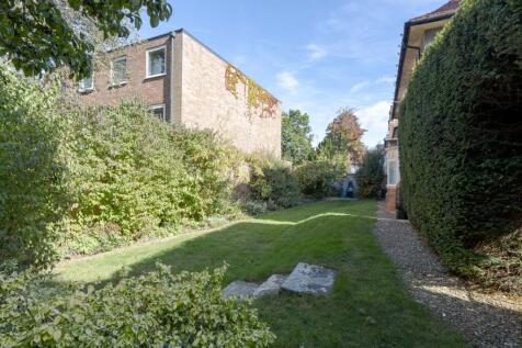 Communal gardens