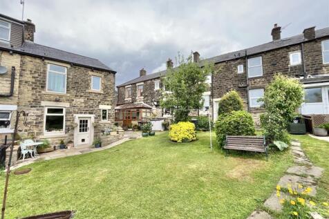 Shared Garden &amp; Parking