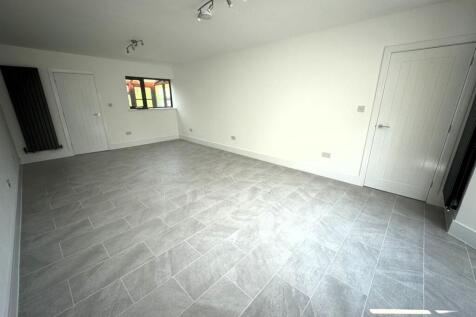 Forest Road, New Ollerton, Newark, NG22 photo 3