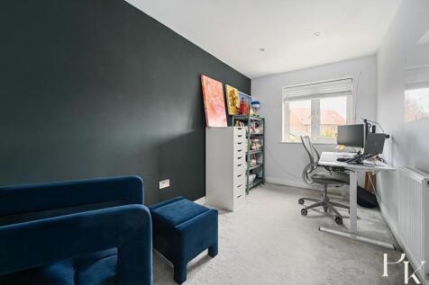 9 Monarch Way, BN43 (18).jpg