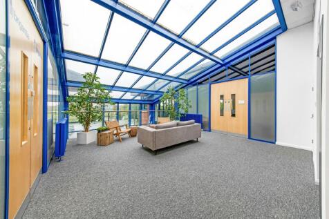 Office to rent Image 9