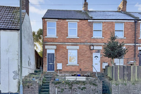 Warminster, BA12 - property photo