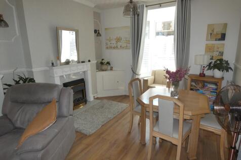 Front Lounge