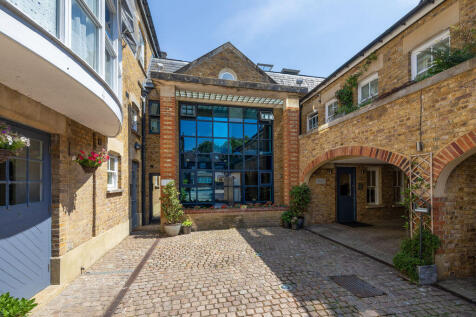 Kingsley Court, Church Street, Hampton