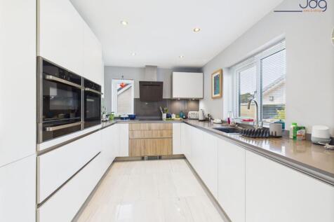 German-designed Keller kitchen diner