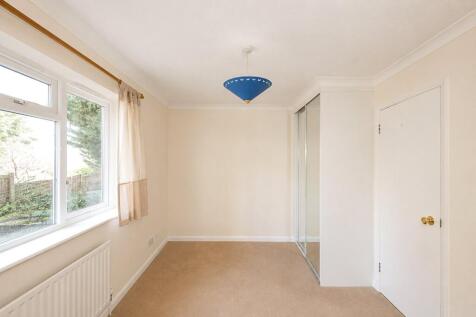 Hawthorne Place, Epsom, Surrey, KT17 photo 4