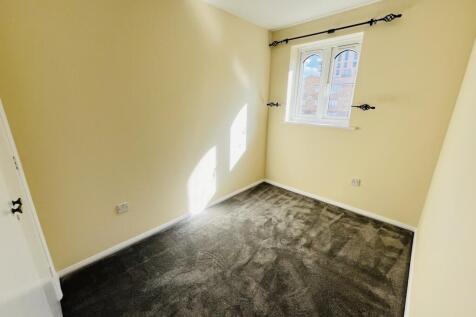 Frazer Close, Romford  photo 3