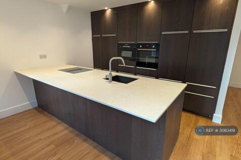 Lothian Wood, Tadworth, KT20 photo 3