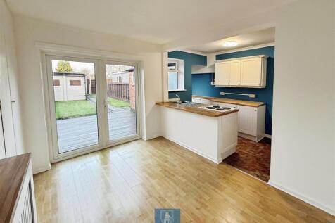 Dining/Kitchen