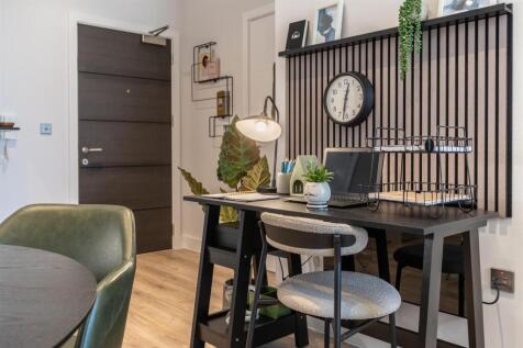 Boulevard Show Apartment-26.jpg