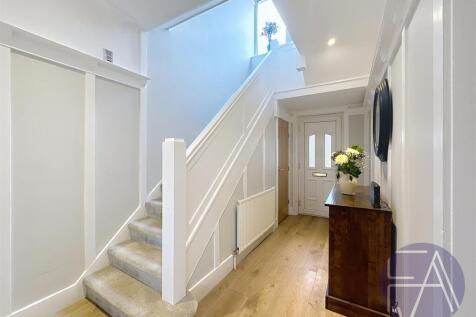 Ryder Crescent, Southport photo 4