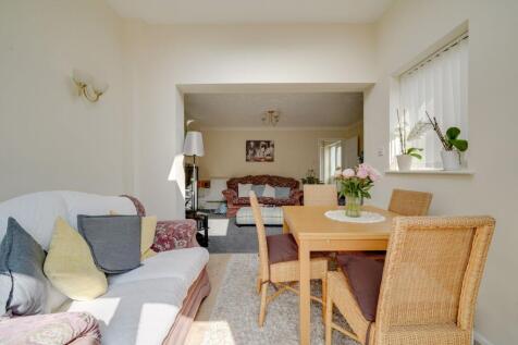 Shakespeare Road, St. Ives, PE27 photo 4