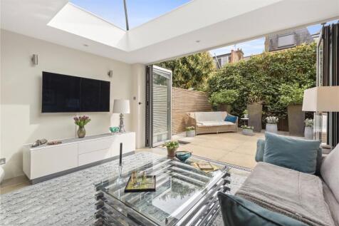 Kitchen/Lounge Area