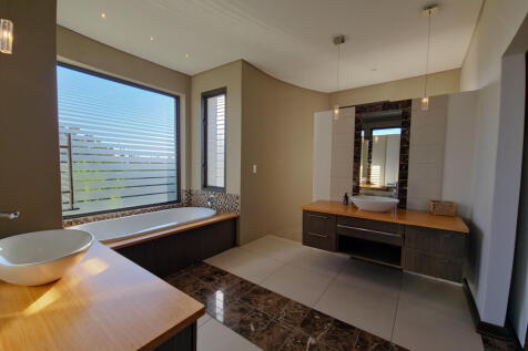 Second Floor Bedroom 3, On-Suite Bathroom