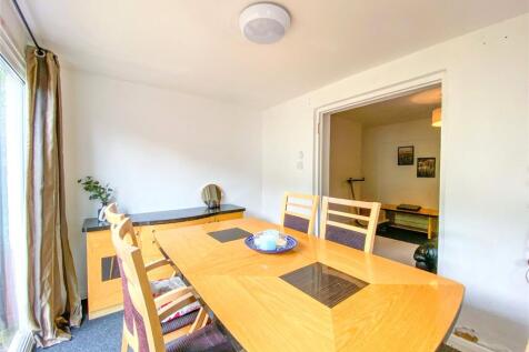 Lower Bevendean Avenue, Brighton, East Sussex, BN2 photo 3