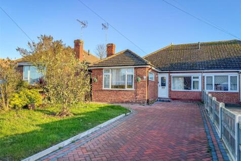 Clacton-on-sea, CO15 - property photo