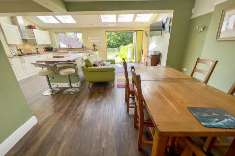 Dining Kitchen Family Room