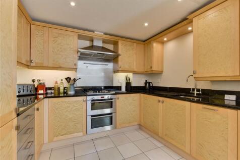 Stoke Road, Cobham, Surrey, KT11 photo 3