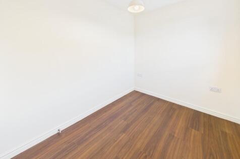 CAM03974G0-PR0221...