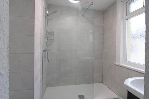 Shower+room