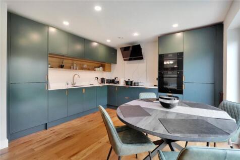 Kitchen/Reception Rm