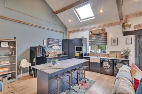 Annexe Kitchen 2.jpg