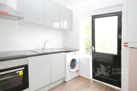 Brox Road, Ottershaw, Chertsey, Surrey, KT16 photo 3