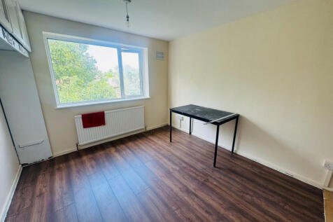 3 bed maisonette to rent, London E7