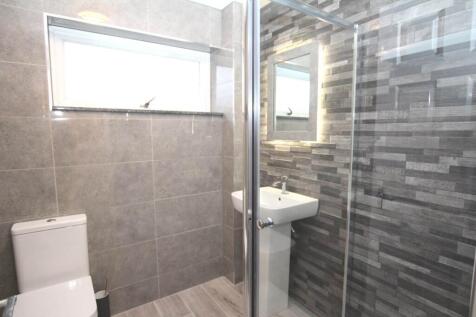 Slattenham Close, Aylesbury photo 4